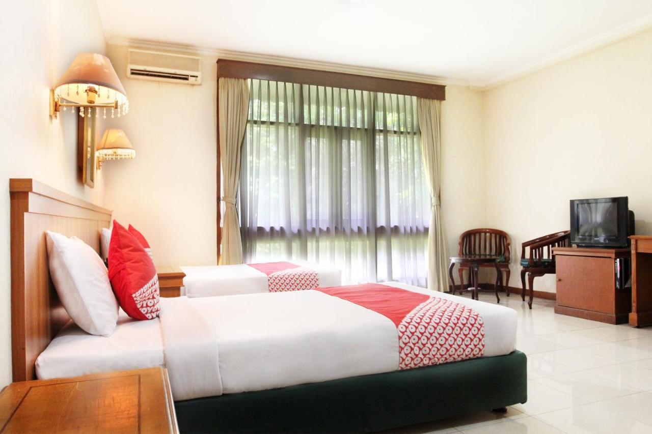 Reddoorz Plus Near Kemang Raya Jakarta Kültér fotó