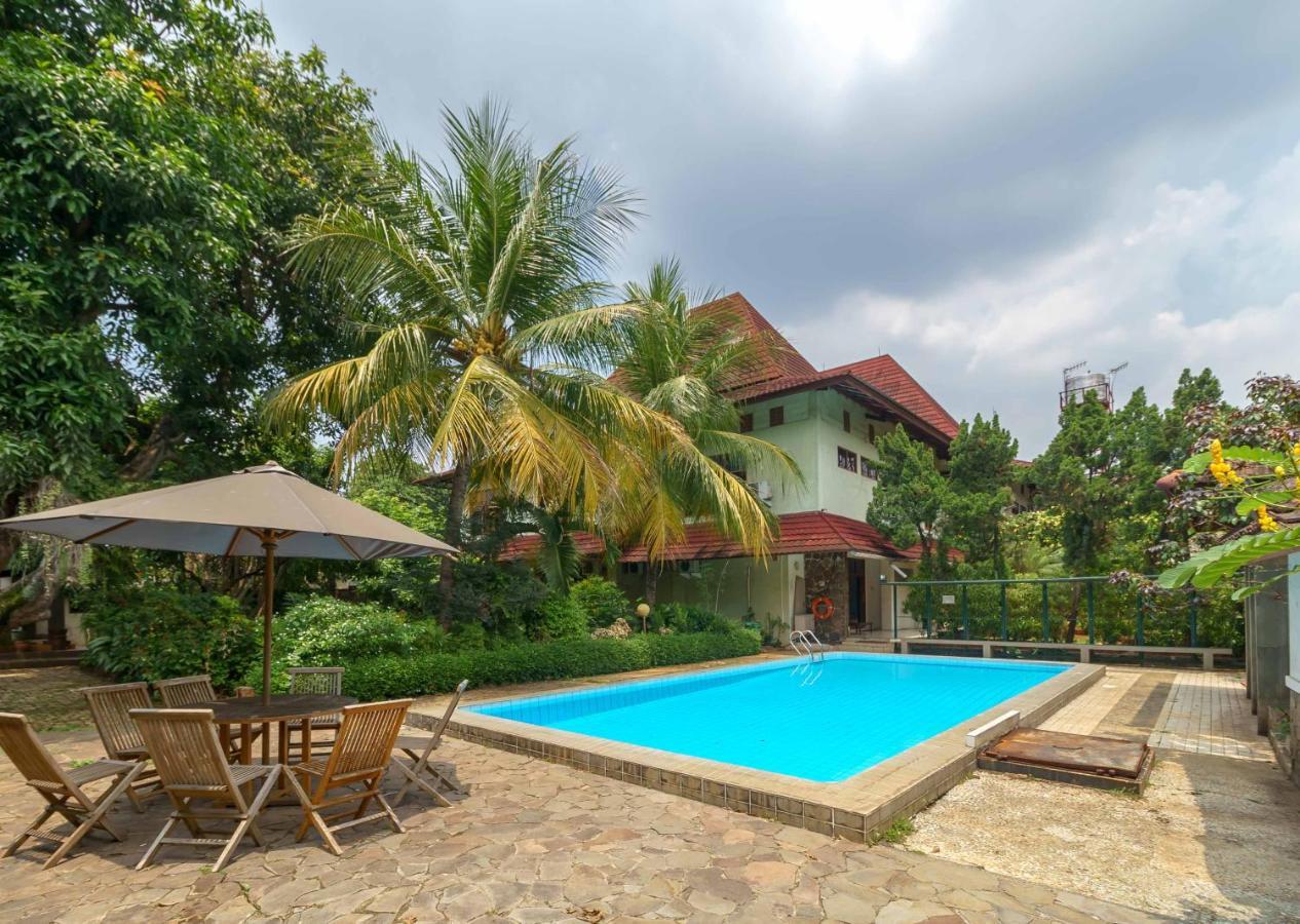 Reddoorz Plus Near Kemang Raya Jakarta Kültér fotó