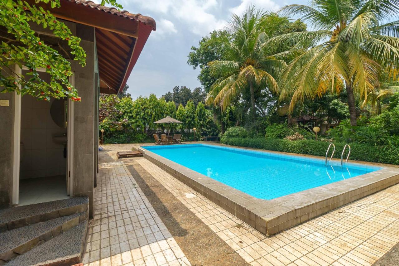 Reddoorz Plus Near Kemang Raya Jakarta Kültér fotó
